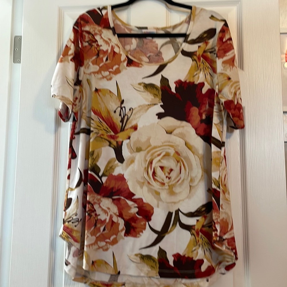 LuLaRoe Morgan T
